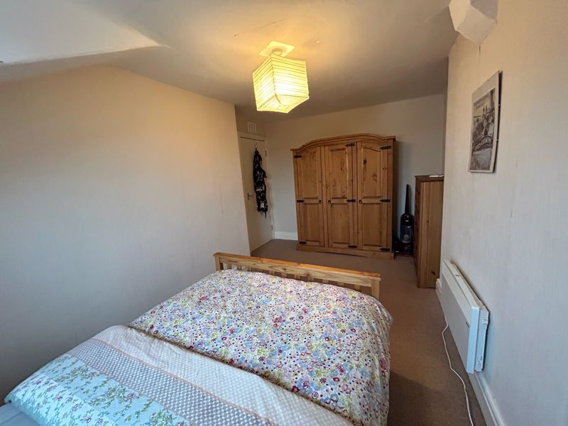 2 bed flat for sale in Rhos Promenade, Rhos On Sea, Colwyn Bay LL28, £134,950
