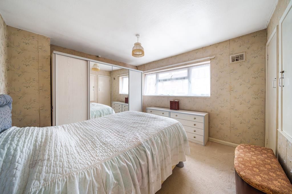 3 bed end terrace house for sale in Hemel Hempstead, Hertfordshire HP1, £425,000