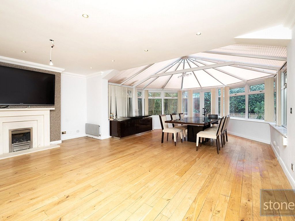5 bed detached house to rent in Dukes Head Yard, London N6, £6,000 pcm