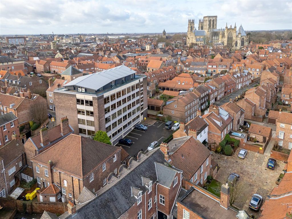 3 bed flat for sale in St. Saviours Place, York YO1, £650,000