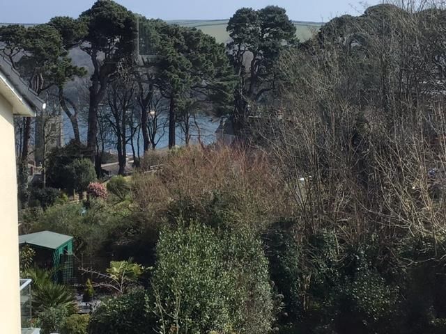 3 bed property for sale in Vicarage Meadow, Fowey PL23, £565,000