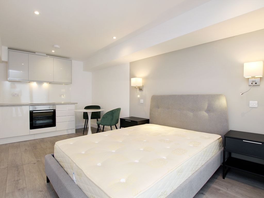 Studio to rent in Karam Court, Commercial Road, Whitechapel, London E1, £1,750 pcm