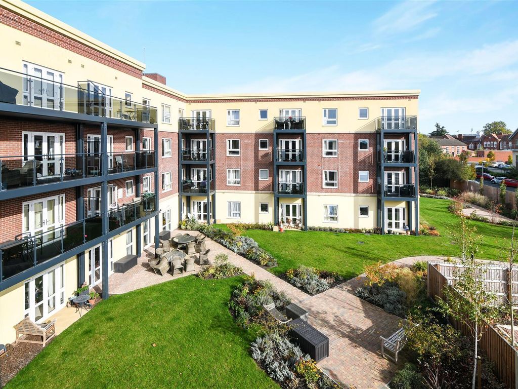 1 bed flat for sale in Bilberry Place, Recreation Road, Bromsgrove B61, £220,000