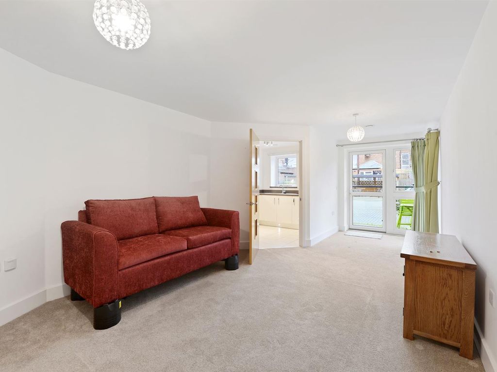 1 bed flat for sale in Albion Road, Bexleyheath DA6, £320,000