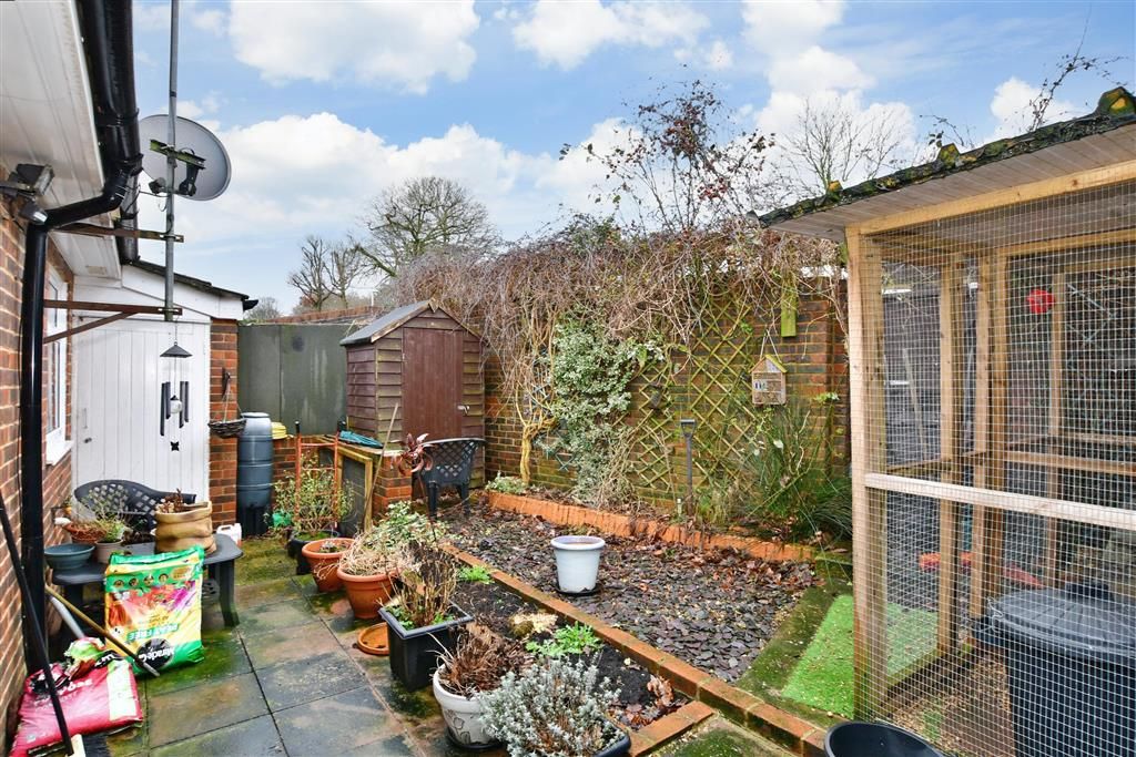 1 bed terraced bungalow for sale in Clandon Road, Lords Wood, Chatham, Kent ME5, £250,000