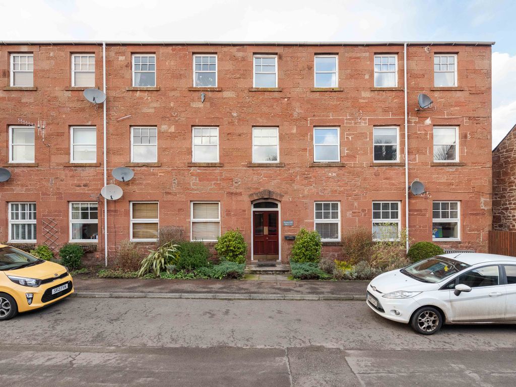 1 bed flat for sale in Skene Street, Cupar KY14, £88,000