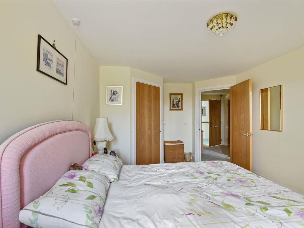 1 bed flat for sale in Lansdown Road, Sidcup DA14, £299,500