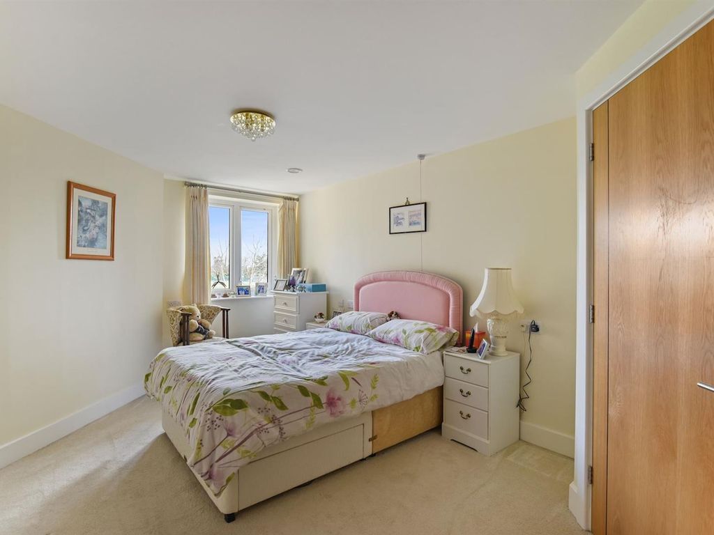 1 bed flat for sale in Lansdown Road, Sidcup DA14, £299,500