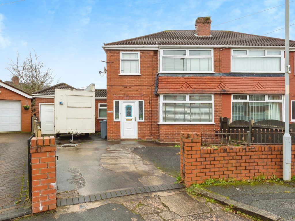 3 bed semi-detached house for sale in Armadale Avenue, Manchester M9, £260,000