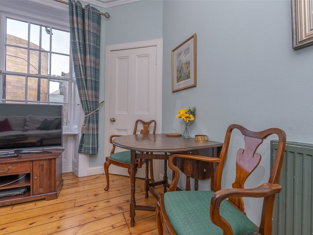 2 bed flat for sale in Greyfriars Place, Edinburgh EH1, £265,000