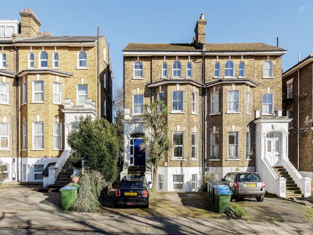 1 bed flat for sale in Footscray Road, Eltham, London SE9, £275,000