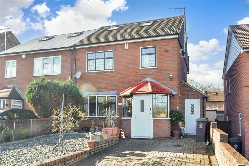 4 bed semi-detached house for sale in The Broadway, Loughton, Essex IG10, £363,500