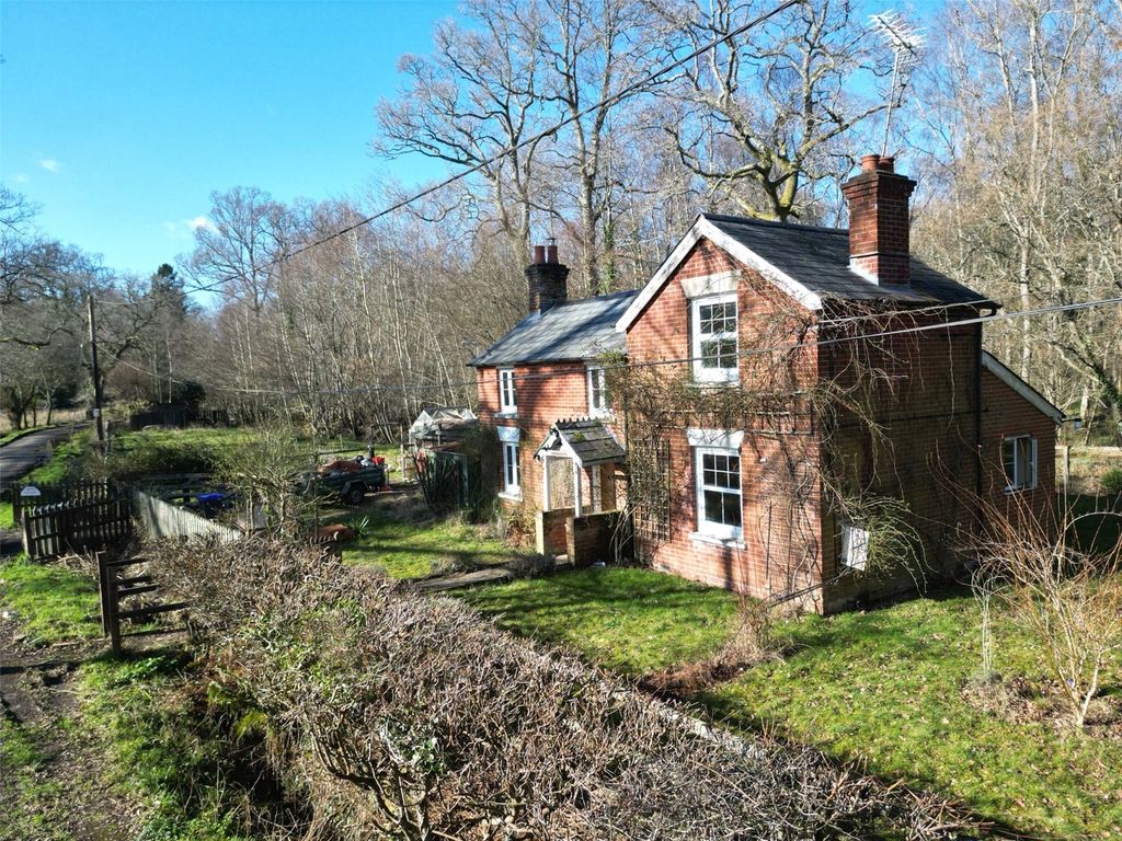 2 bed detached house for sale in Hamptworth, Salisbury, Wiltshire SP5, £650,000