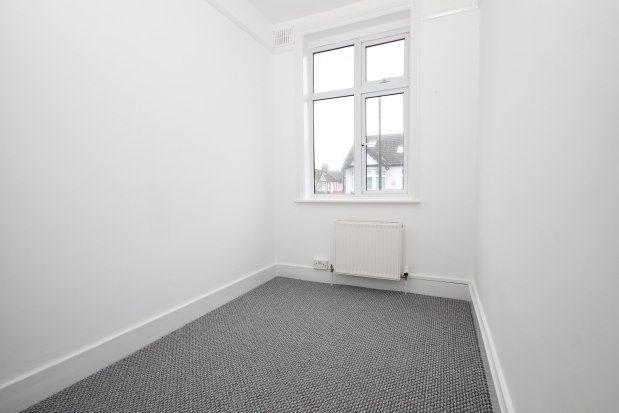 3 bed property to rent in Dalmeny Avenue, London SW16, £2,200 pcm