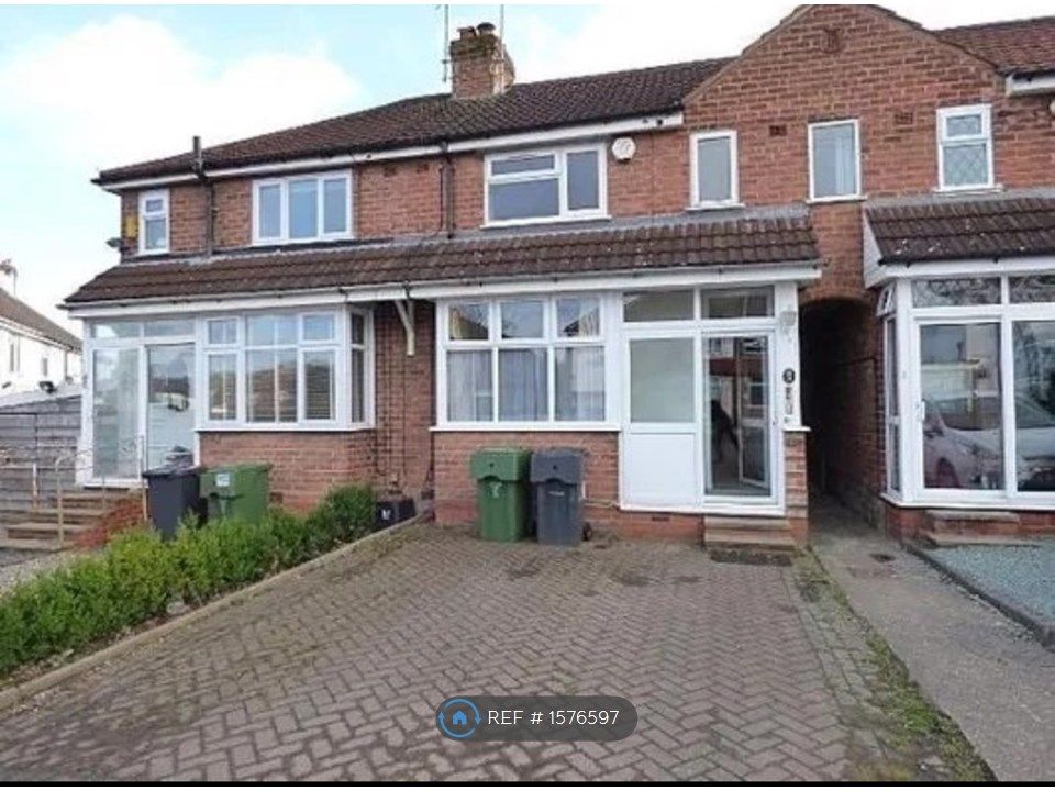 3 bed semi-detached house to rent in Barrington Road, Rednal, Birmingham B45, £995 pcm