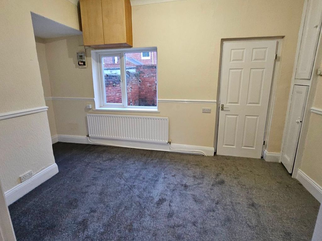 3 bed terraced house to rent in Park Street, Seaham SR7, £650 pcm