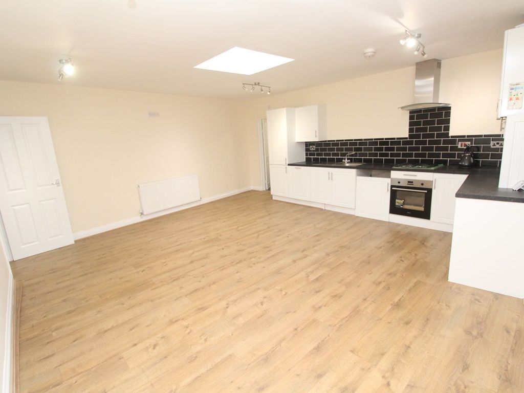 2 bed flat for sale in Clarence Road, Enderby, Leicester LE19, £220,000