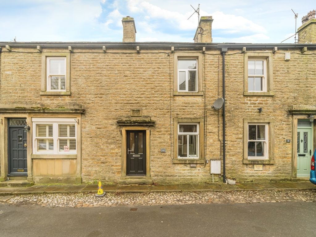 2 bed terraced house for sale in Chapel Street, Grassington, Skipton BD23, £285,000