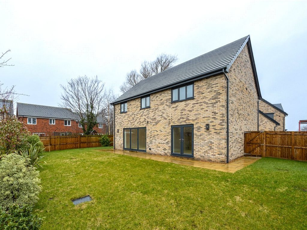 New home, 5 bed detached house for sale in Plot 18 Moor Farm Close, School Lane, Haskayne, Lancashire L39, £650,000