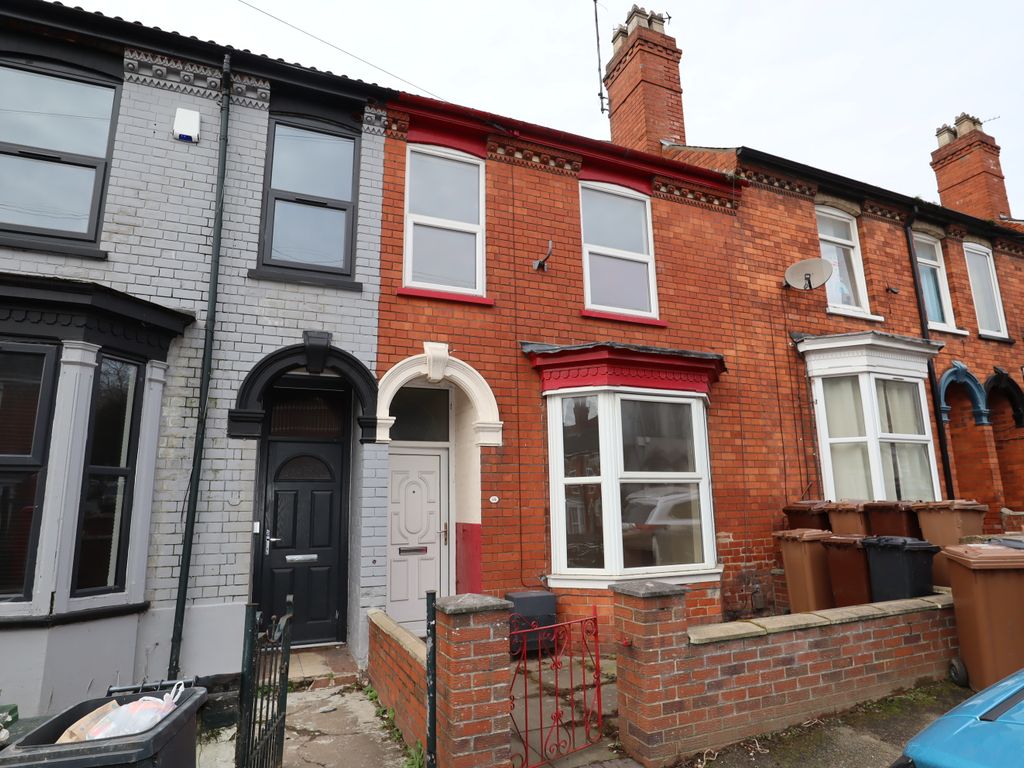 4 bed terraced house for sale in Avondale Street, Lincoln LN2, £165,000