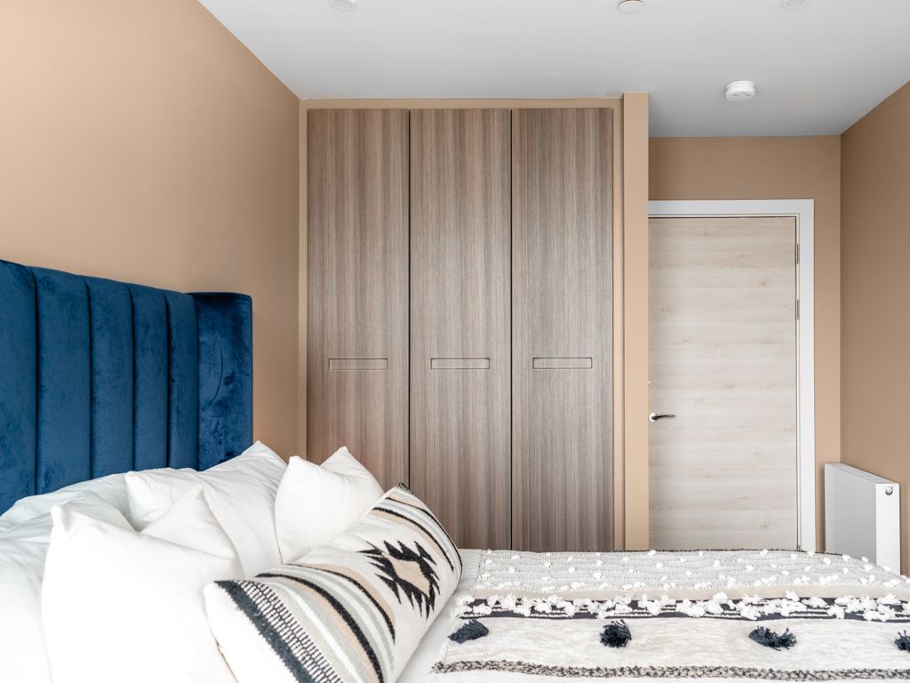 3 bed flat to rent in Broad Street, Birmingham B15, £3,400 pcm