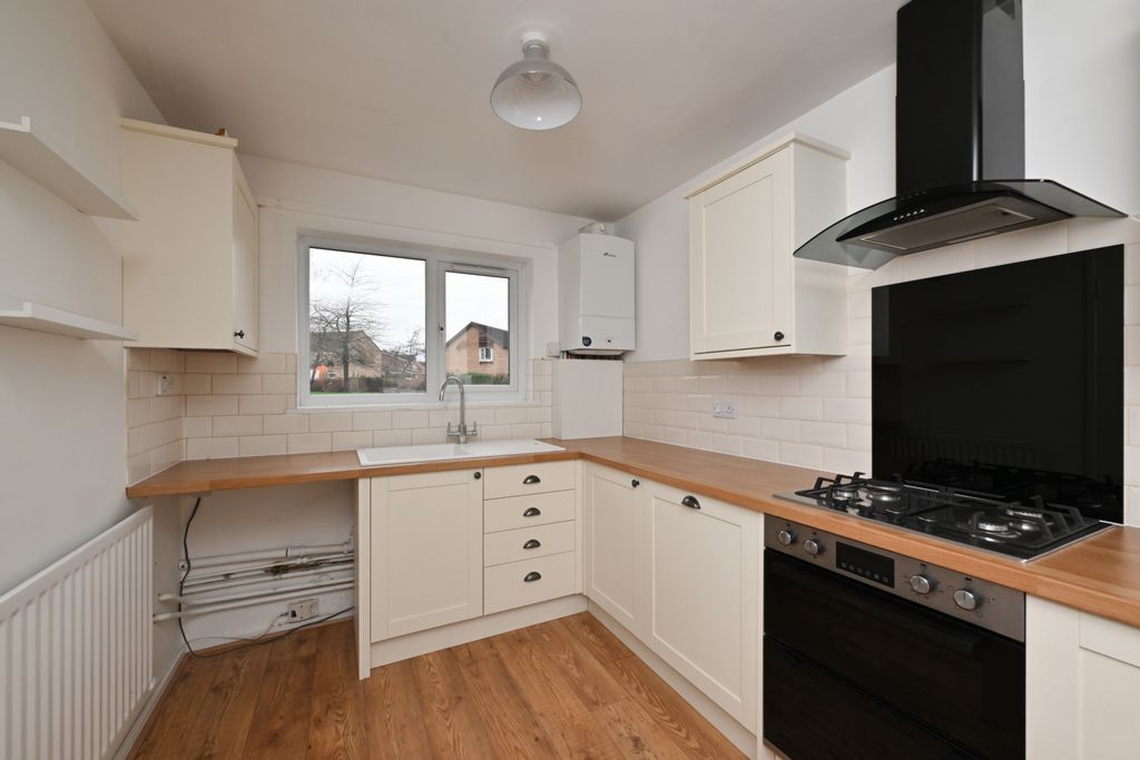 3 bed terraced house for sale in Oakfield Road, Shawbirch TF5, £185,000