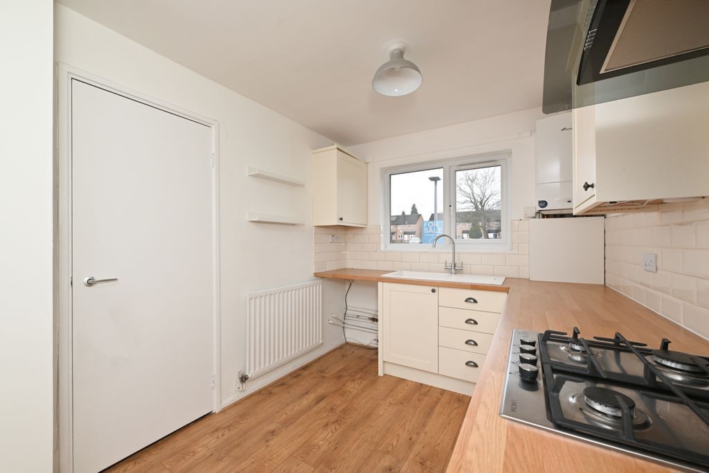 3 bed terraced house for sale in Oakfield Road, Shawbirch TF5, £185,000