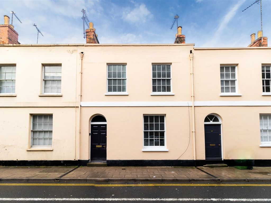 2 bed terraced house to rent in Henrietta Street, Cheltenham GL50, £1,350 pcm