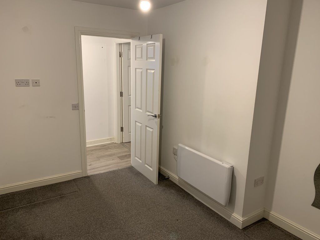1 bed flat to rent in Blackburn Road, Darwen, Lancashire BB3, £475 pcm