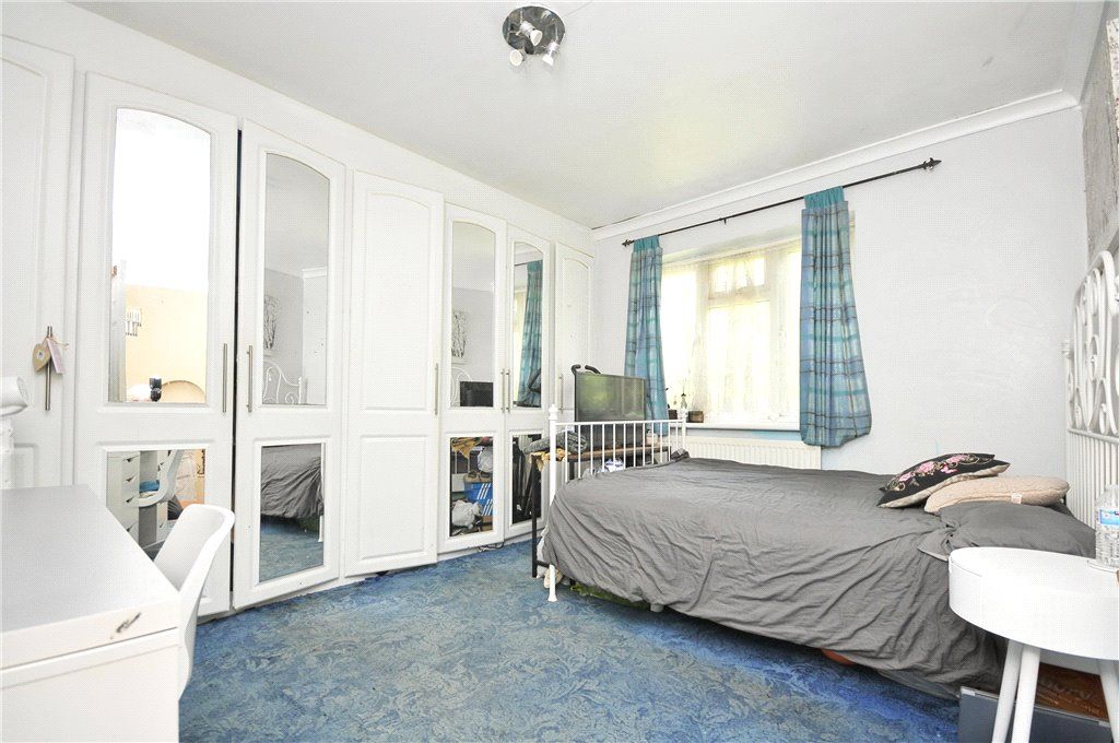 4 bed semi-detached house for sale in Covington Way, London SW16, £750,000