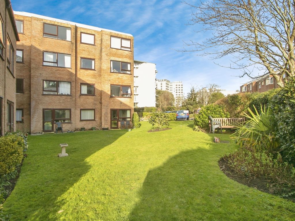1 bed flat for sale in Seldown Road, Poole BH15, £85,000