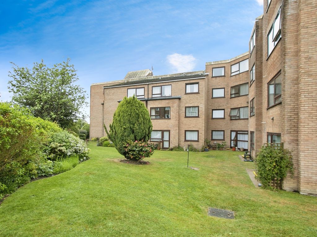 1 bed flat for sale in Seldown Road, Poole BH15, £85,000