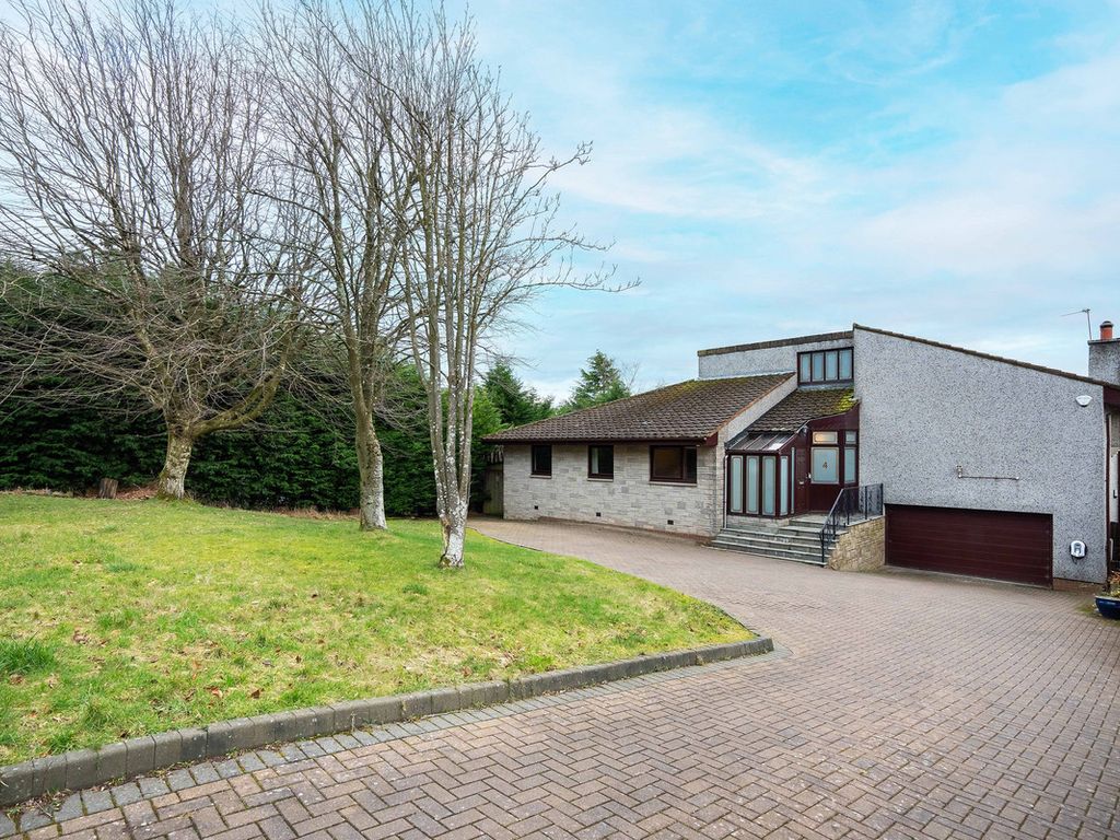 5 bed detached house for sale in Middlewood Park, West Lothian EH54, £525,000