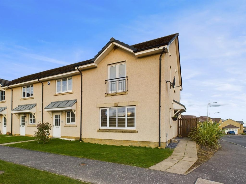 3 bed end terrace house for sale in 49 Benton Road, Auchterarder PH3, £205,000