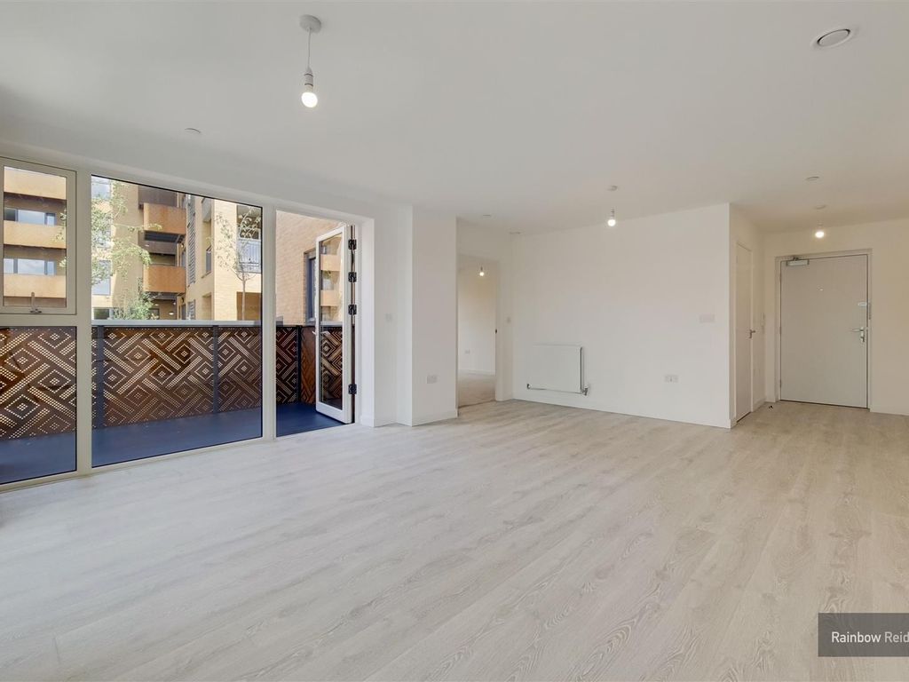1 bed flat to rent in Garraway Apartments, East Acton Lane, Acton W3, £2,250 pcm