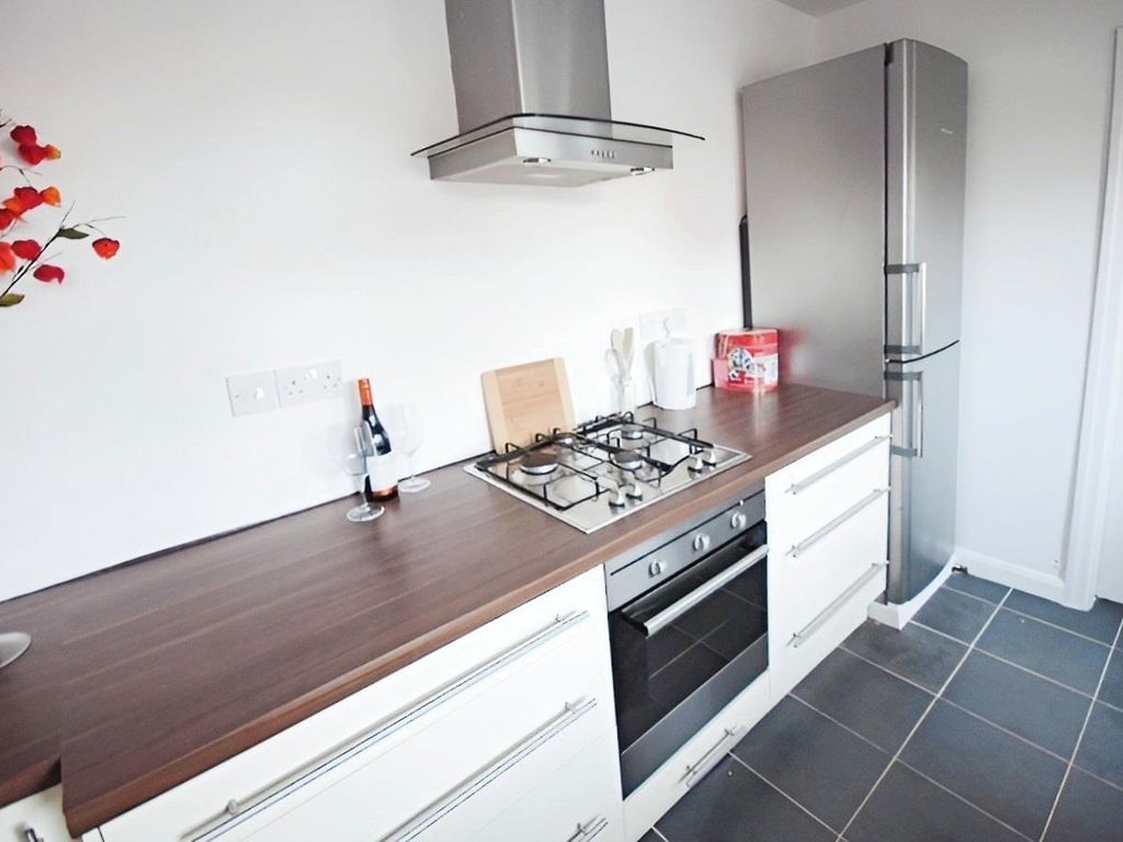 2 bed flat for sale in Morpeth Avenue, South Shields NE34, £110,000