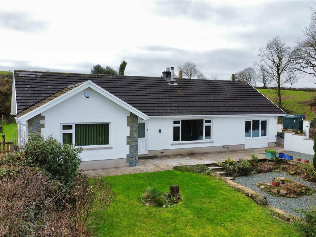 4 bed detached bungalow for sale in Cold Blow, Narberth SA67, £465,000