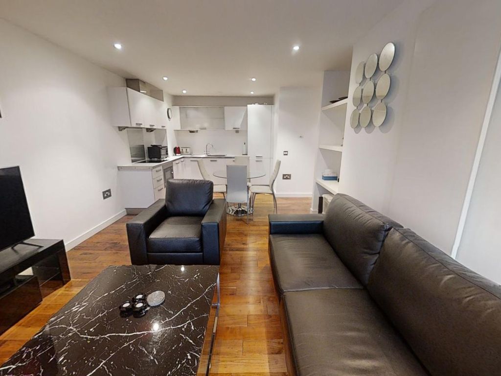 1 bed flat for sale in The Edge, Clowes Street M3, £205,000