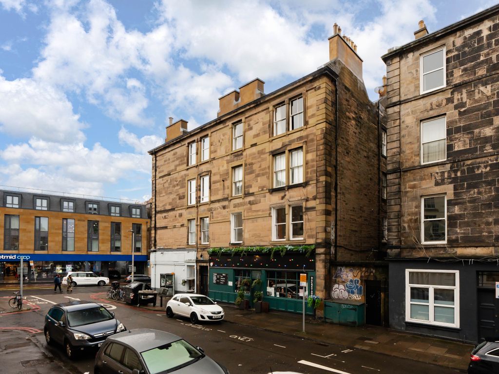 3 bed flat for sale in 10/3 Leven Street, Edinburgh EH3, £335,000