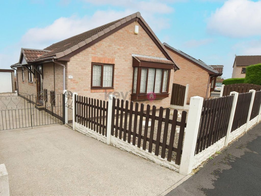 2 bed detached bungalow for sale in Halfway Drive, Halfway, Sheffield S20, £230,000