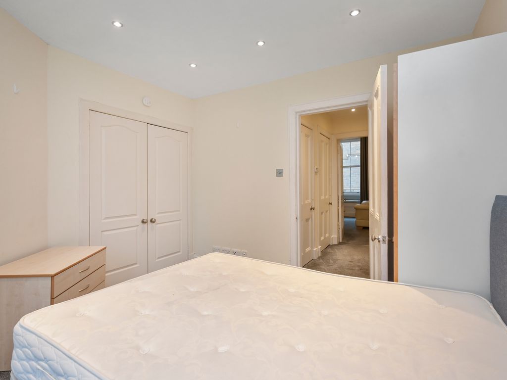 2 bed flat for sale in 12 Flat 3, Coltbridge Avenue, Edinburgh EH12, £210,000