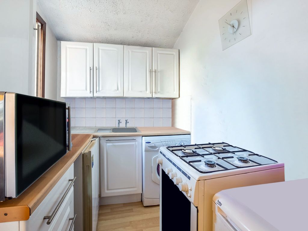 1 bed flat for sale in Jeffrey Street, Riccarton, Kilmarnock KA1, £40,000