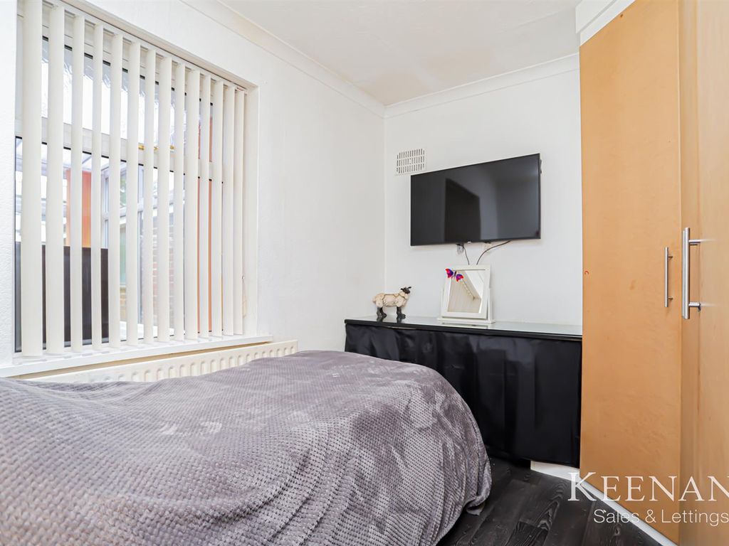3 bed property for sale in Richmond Crescent, Blackburn BB1, £175,000