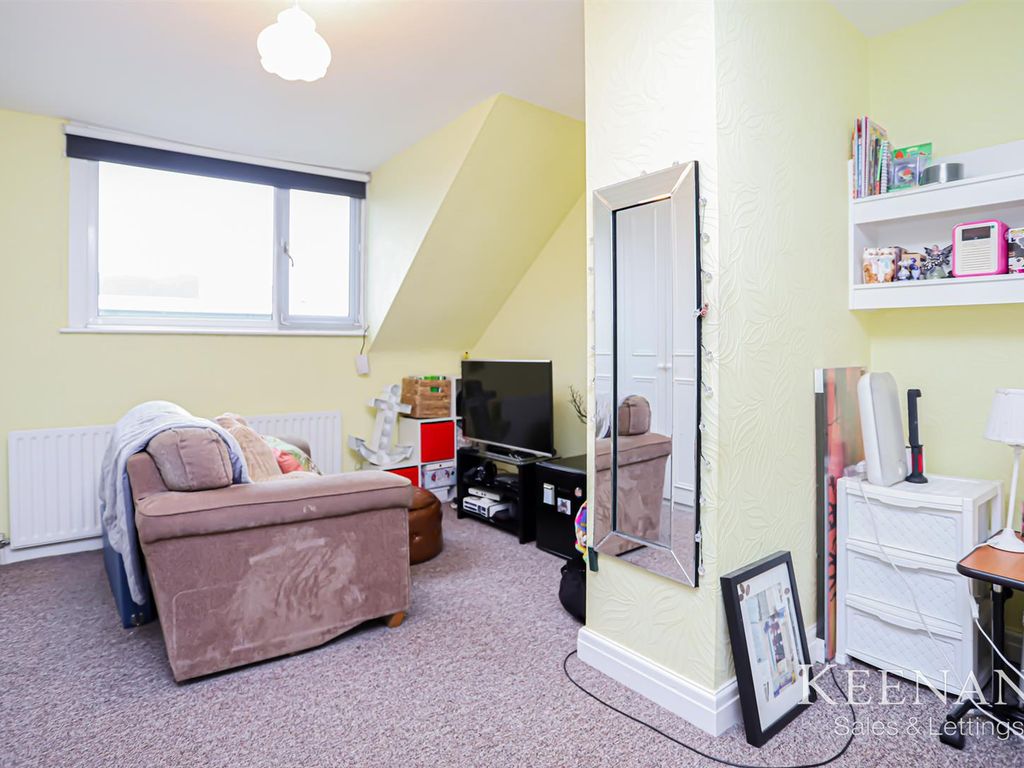 3 bed property for sale in Richmond Crescent, Blackburn BB1, £175,000