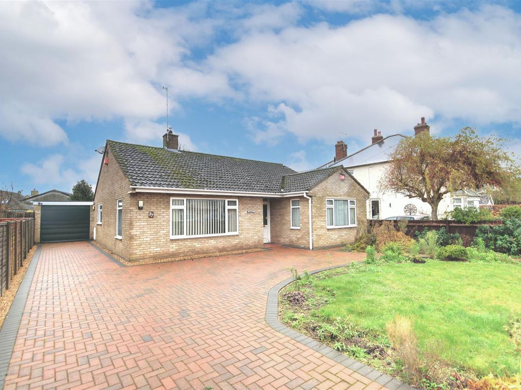 3 bed detached bungalow for sale in Mill Green, Warboys, Huntingdon PE28, £375,000