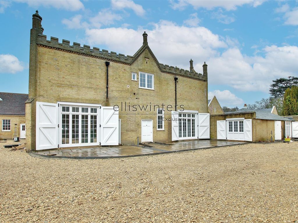 2 bed property for sale in North Road, Brampton, Huntingdon PE28, £500,000