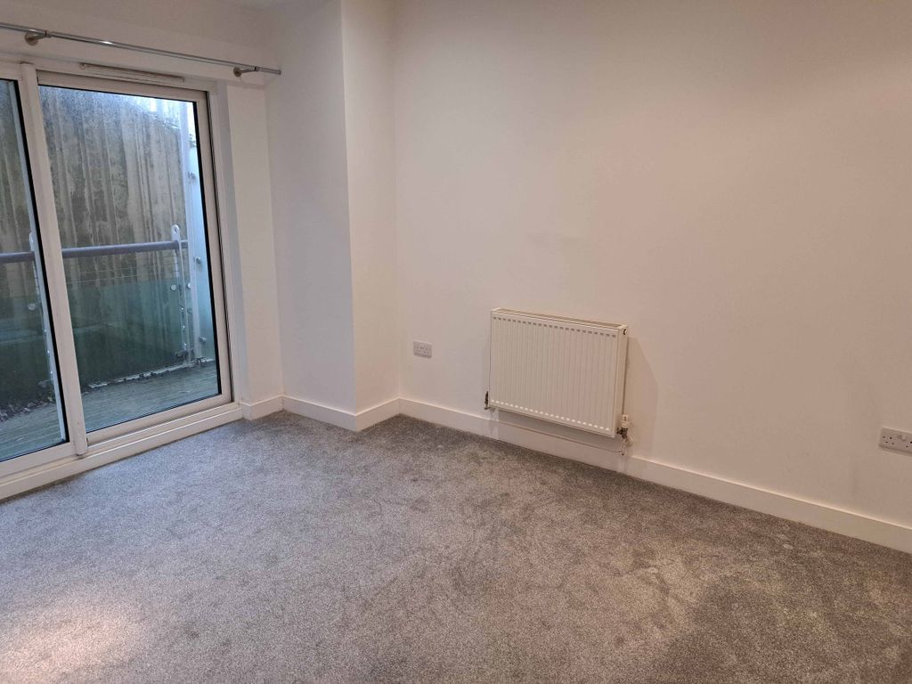 1 bed flat to rent in Ayton Drive, Portland DT5, £650 pcm