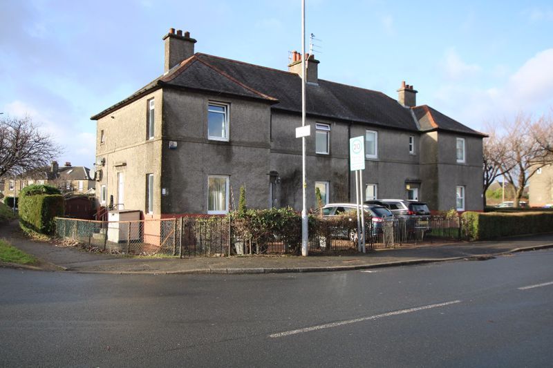 2 bed flat for sale in Alclutha Avenue, Dumbarton G82, £109,000