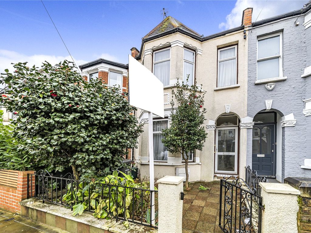 3 bed terraced house for sale in Kimberley Gardens, London N4, £825,000
