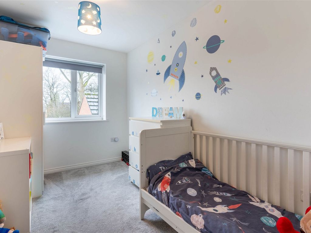 3 bed detached house for sale in Althestan Close, Alvechurch B48, £350,000